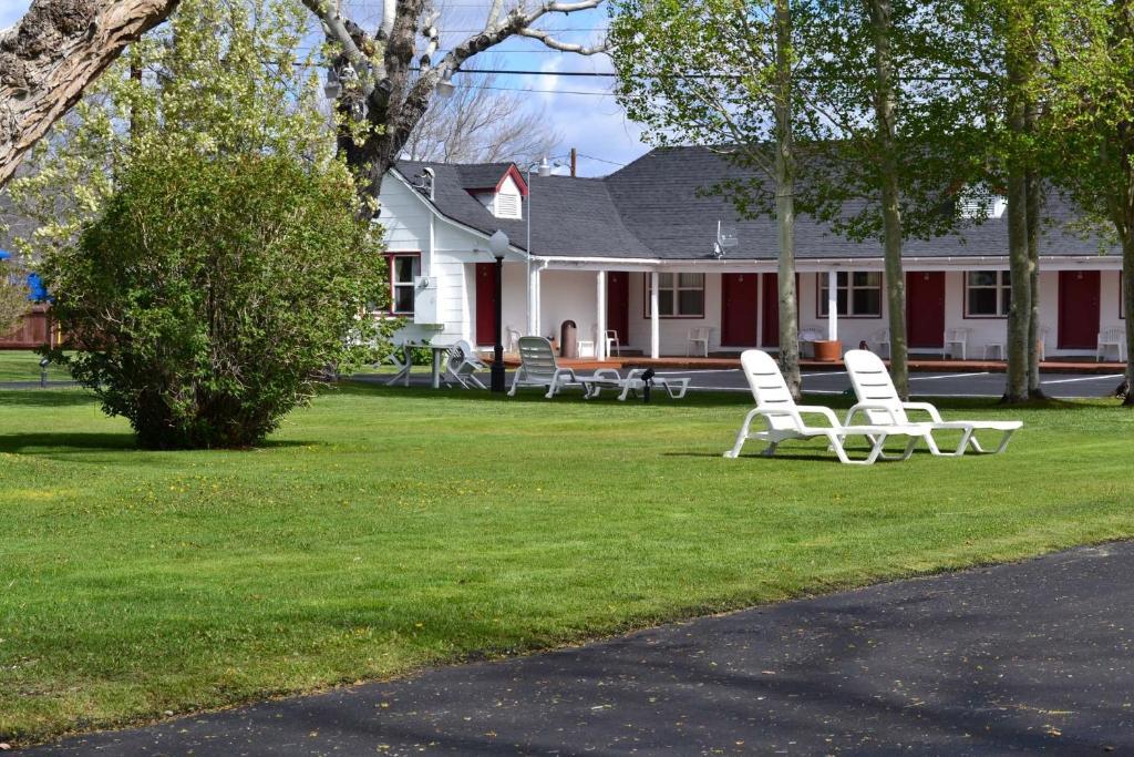 Silver Maple Inn And The Cain House Country Suites Bridgeport Buitenkant foto